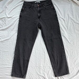 Zara Women’s Charcoal Mom Jeans